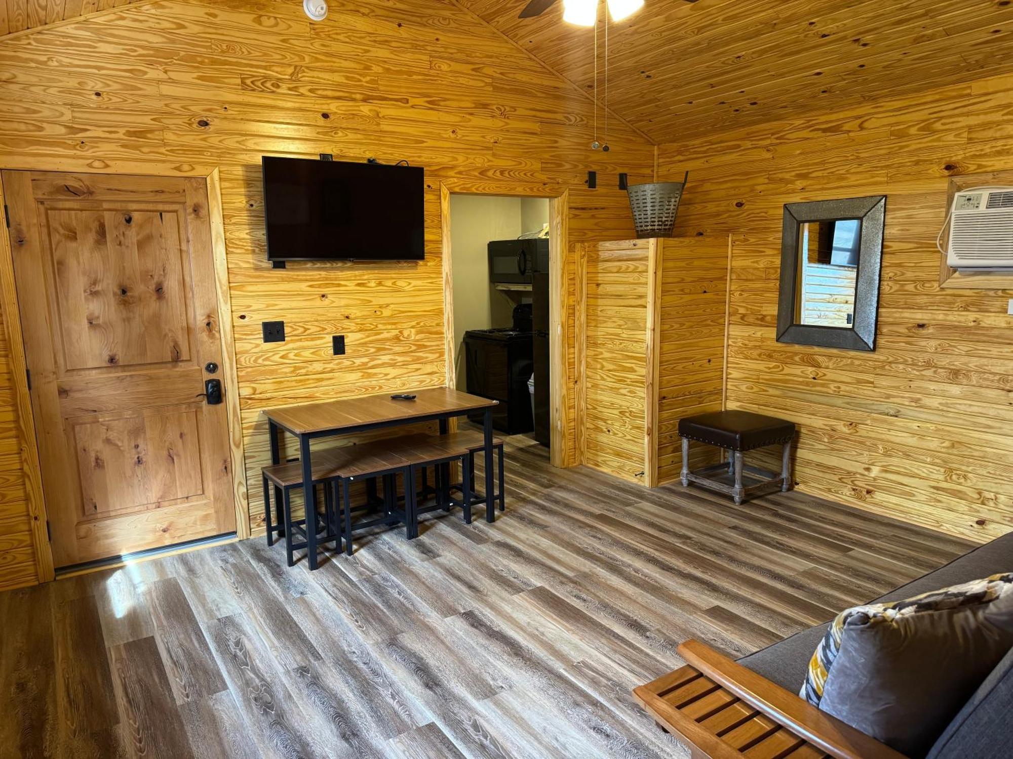 Hotel Kick Back Ranch Ramer Exterior foto